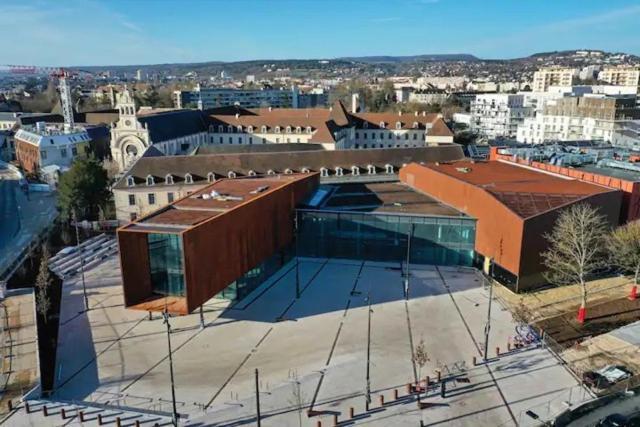 Deux Beaux Appartements En Plein Coeur De Dijon Дижон Екстериор снимка